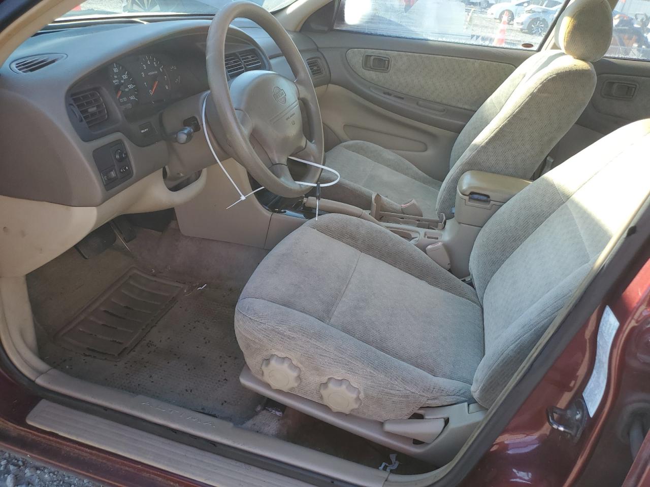 2000 Nissan Altima Xe VIN: 1N4DL01D9YC217671 Lot: 90782805