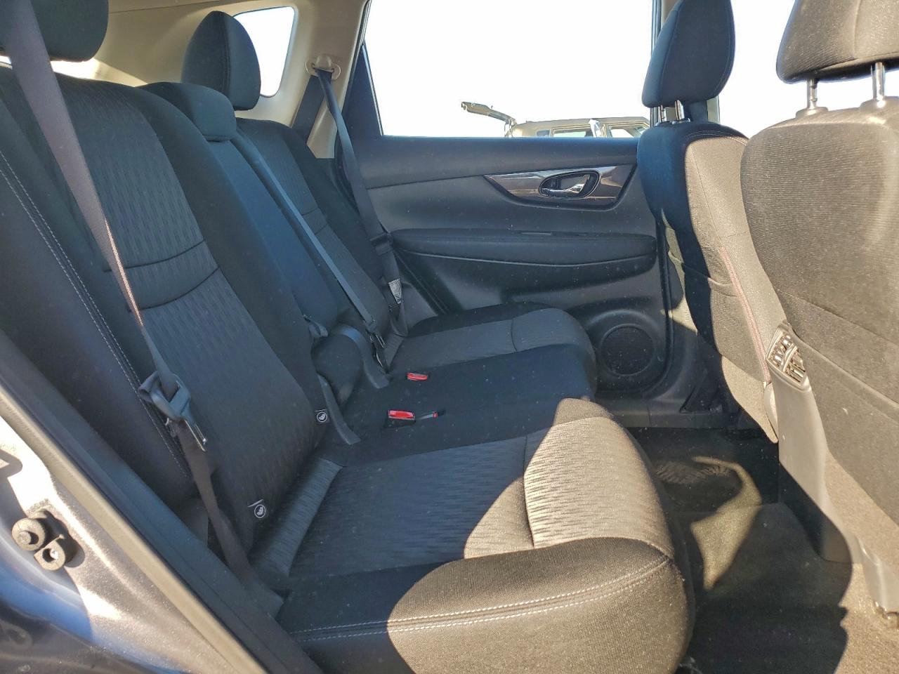 2017 Nissan Rogue S VIN: KNMAT2MV5HP594066 Lot: 94209355