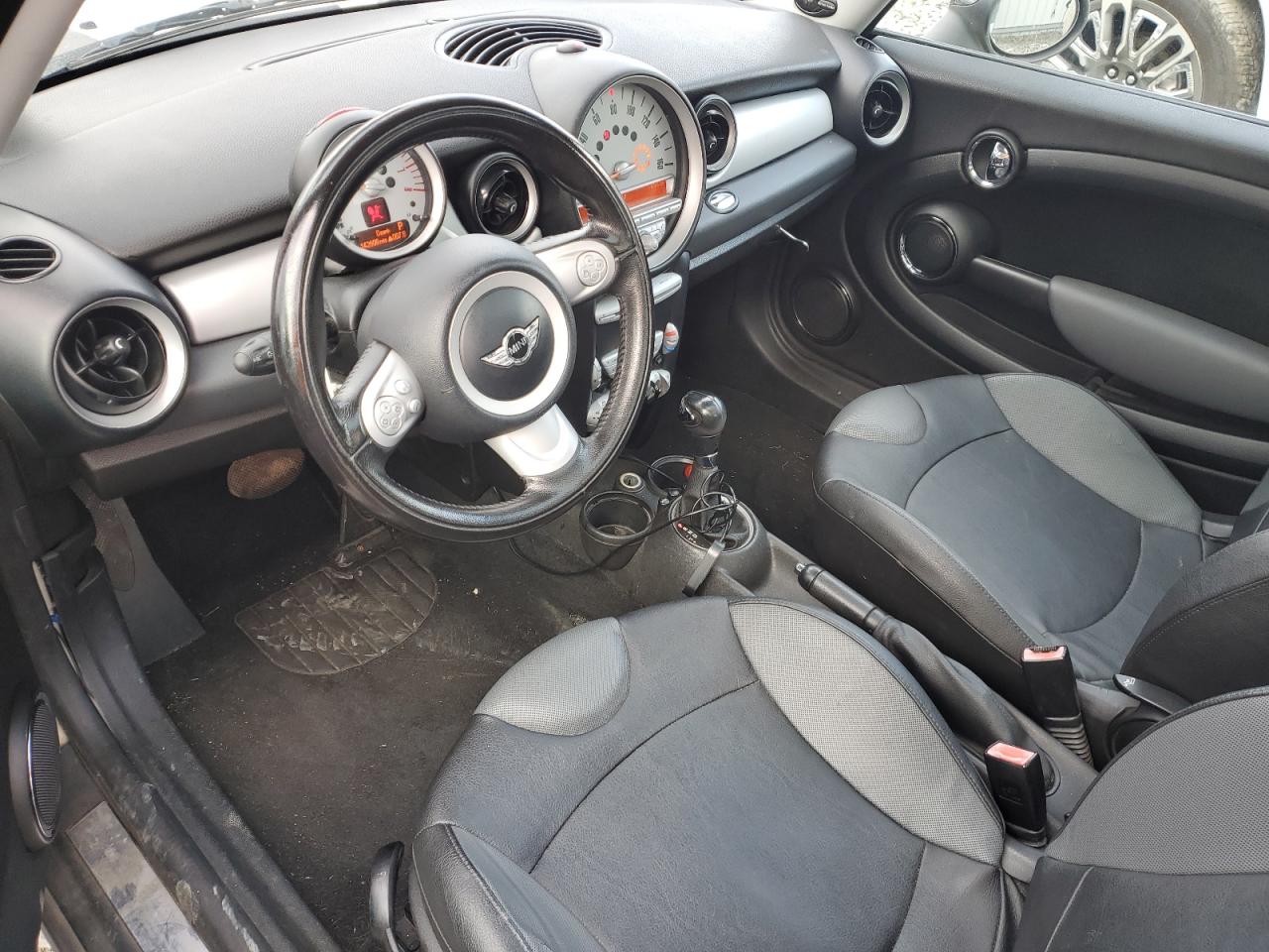 2010 Mini Cooper VIN: WMWMF3C51ATZ61826 Lot: 91725085