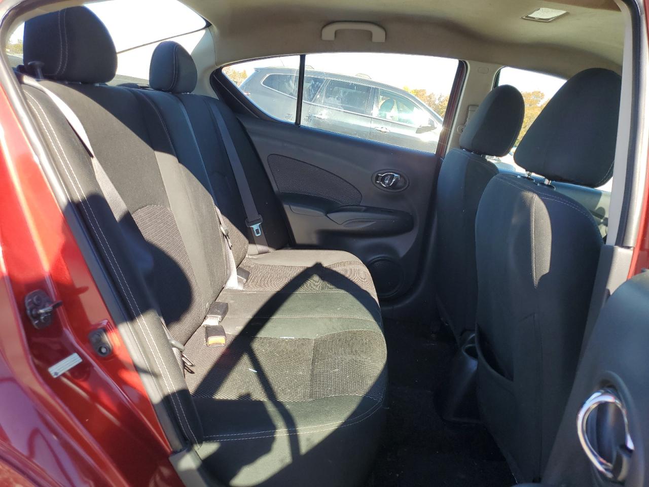 2018 Nissan Versa S VIN: 3N1CN7AP3JL879195 Lot: 90891465