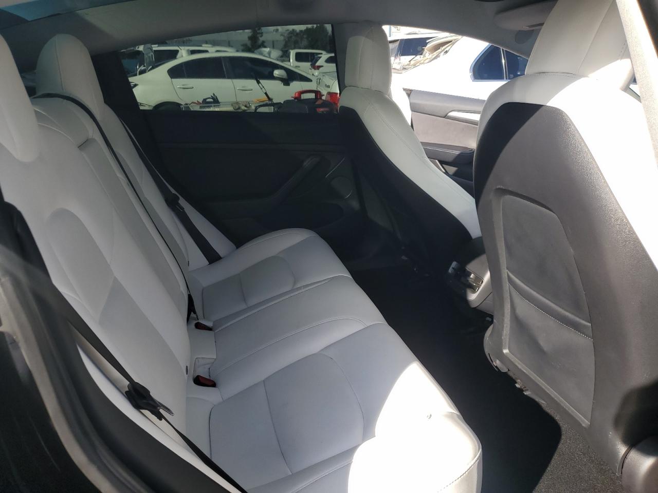 2021 Tesla Model 3 VIN: 5YJ3E1EB0MF037992 Lot: 92180895