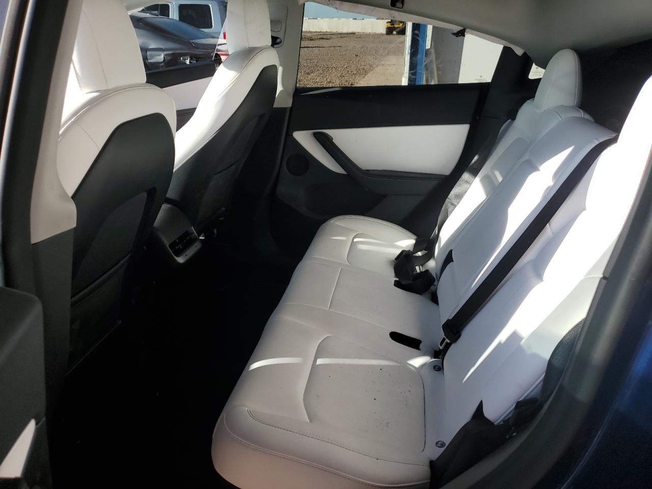 2022 Tesla Model Y VIN: 7SAYGDEE1NF508614 Lot: 92357475