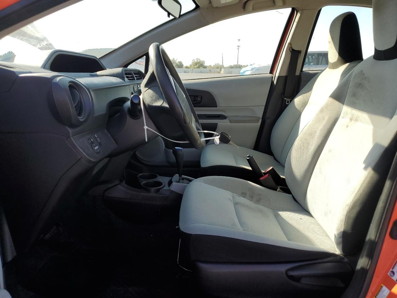 2012 Toyota Prius C VIN: JTDKDTB32C1024613 Lot: 93257195