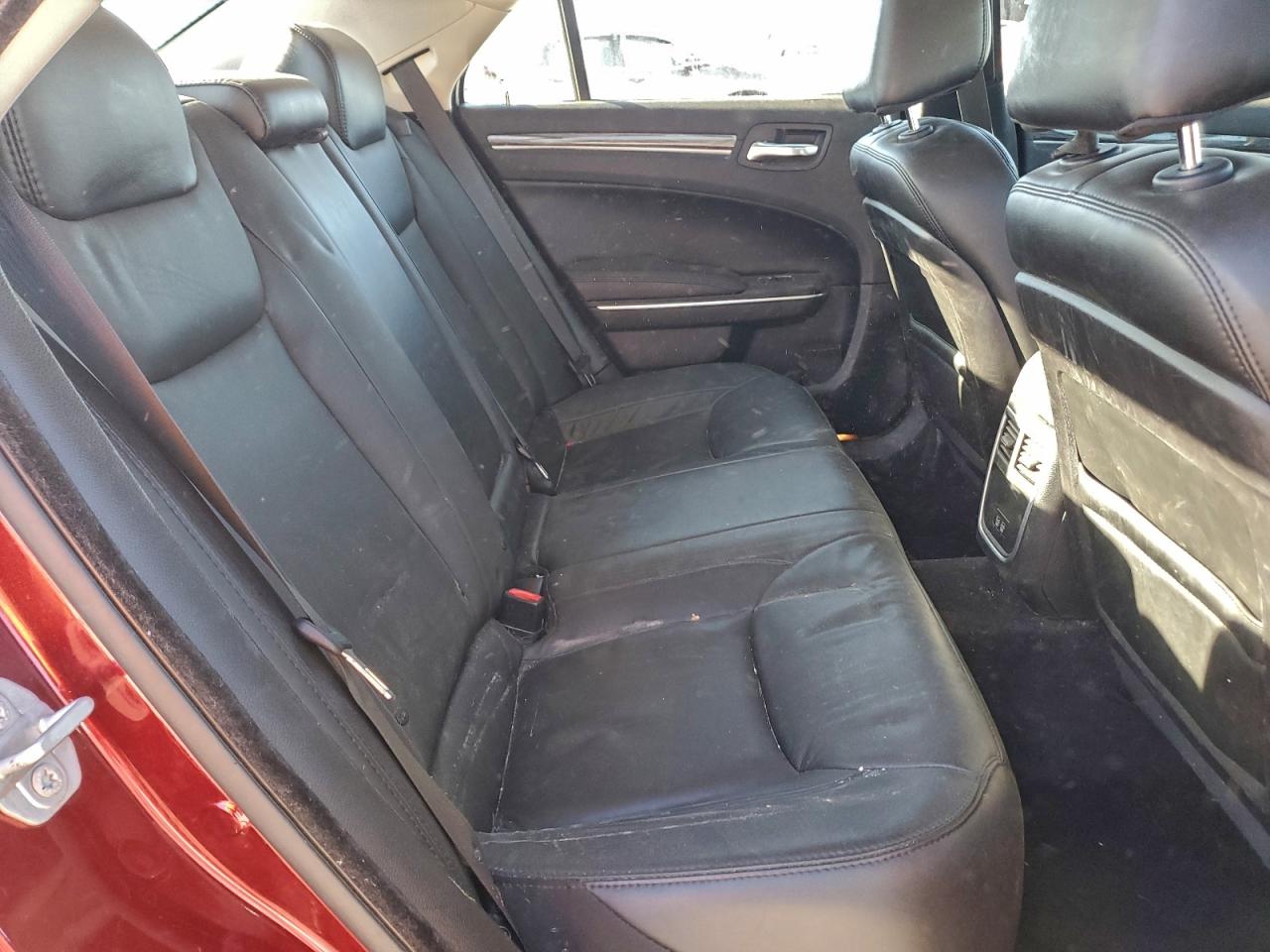 2018 Chrysler 300 Touring VIN: 2C3CCAAG0JH249681 Lot: 93786325