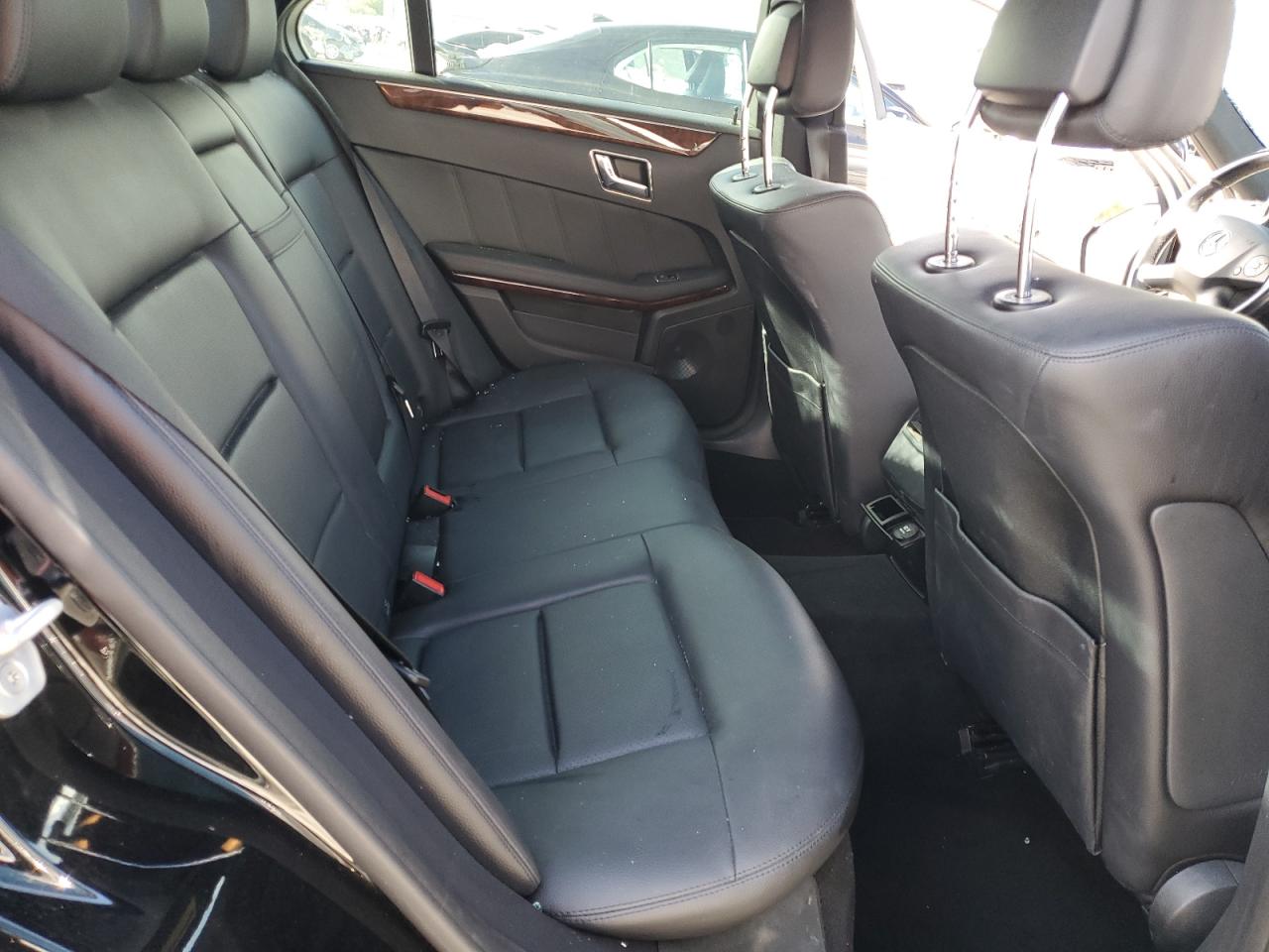 2011 Mercedes-Benz E 350 VIN: WDDHF5GB4BA468189 Lot: 93534365