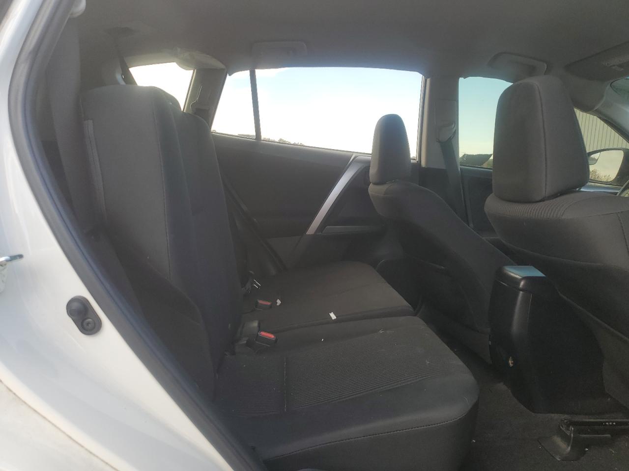 2017 Toyota Rav4 Le VIN: JTMBFREV9HJ707443 Lot: 91346115