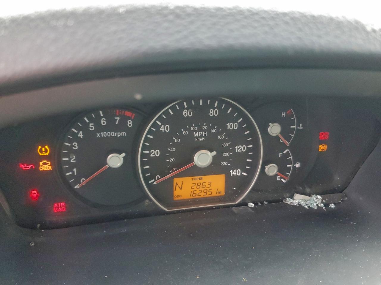 2008 Kia Rondo Lx VIN: KNAFG526487156918 Lot: 94511115