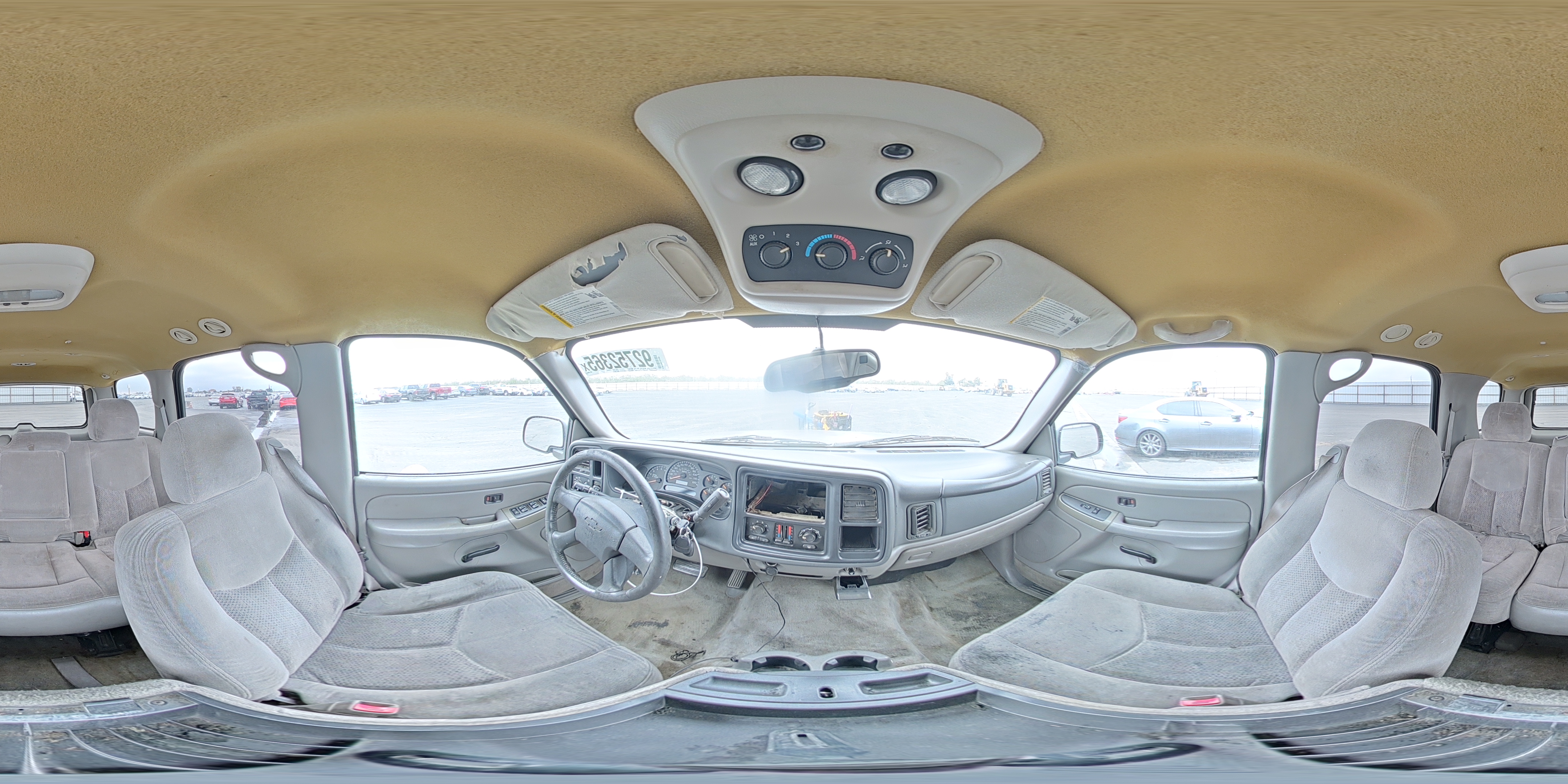 2004 Chevrolet Tahoe C1500 VIN: 1GNEC13V14J295191 Lot: 92752365