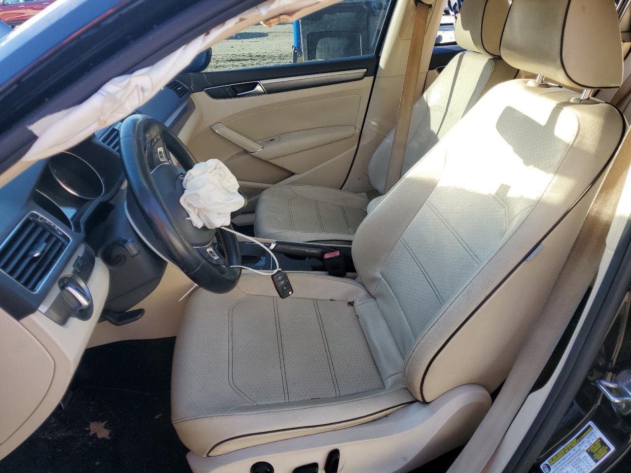 2018 Volkswagen Passat S VIN: 1VWAA7A32JC038006 Lot: 91360725