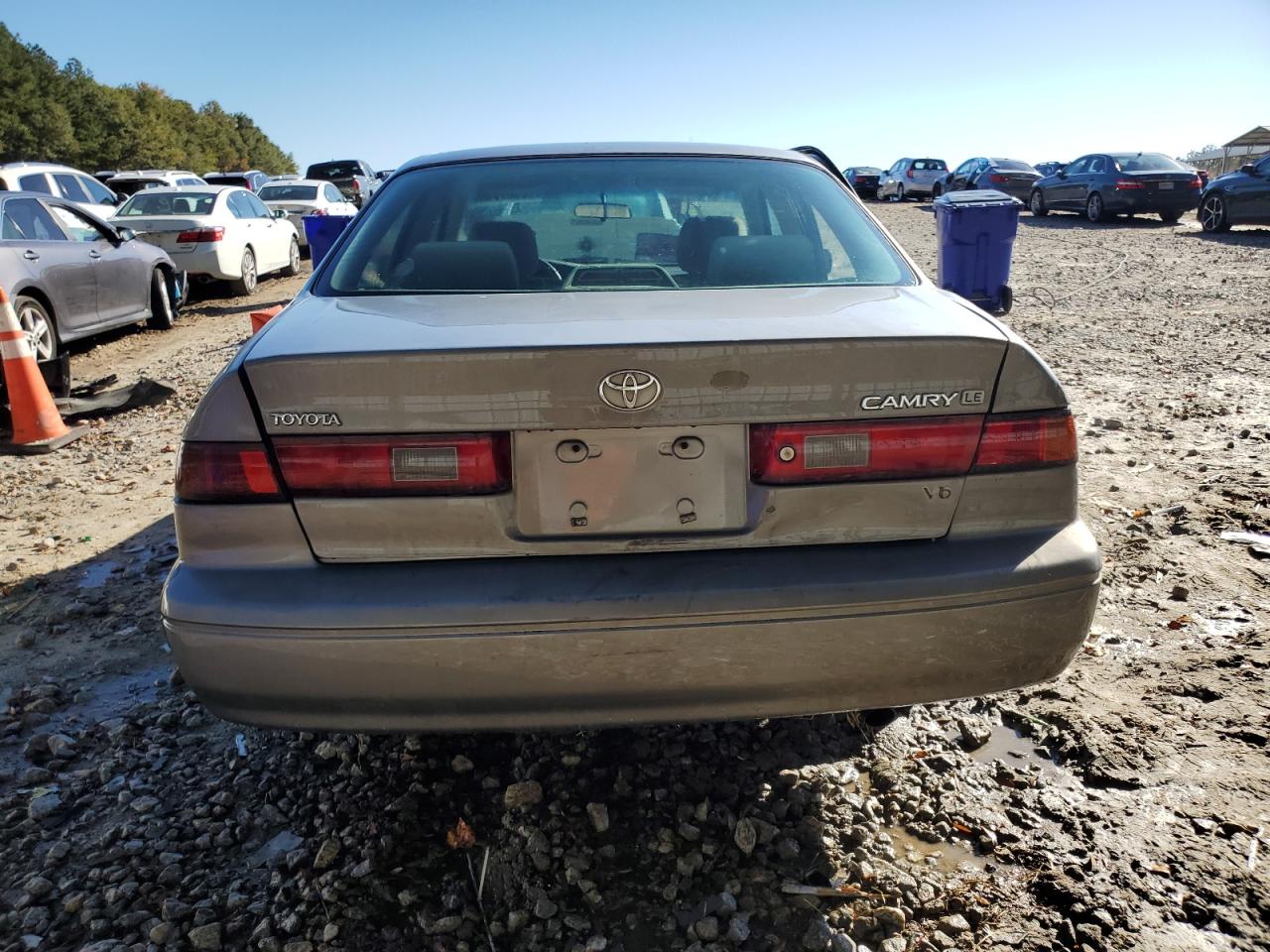 1999 Toyota Camry Le VIN: JT2BF22K0X0171528 Lot: 90367745