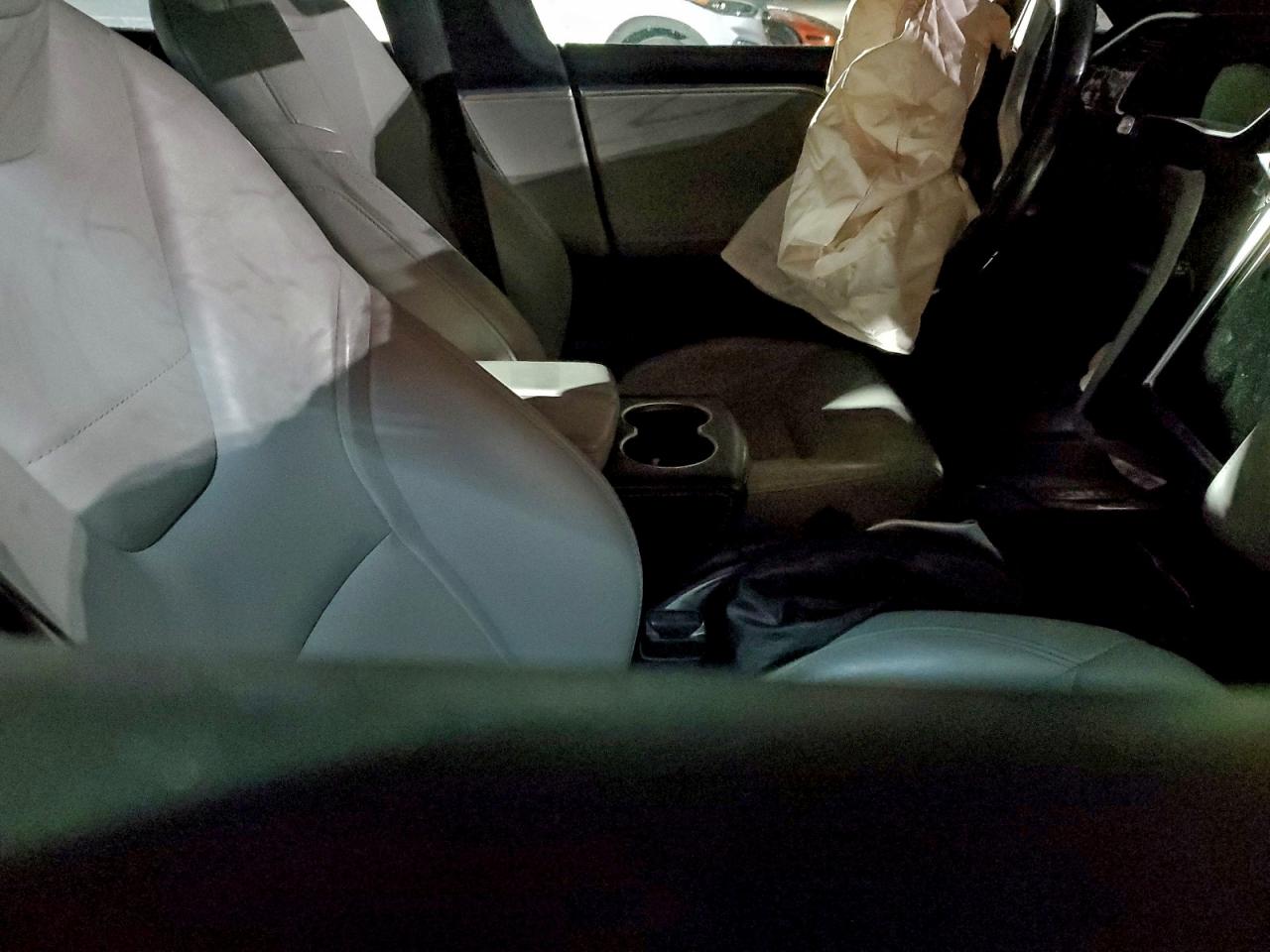 2016 Tesla Model S VIN: 135378 Lot: 94202135