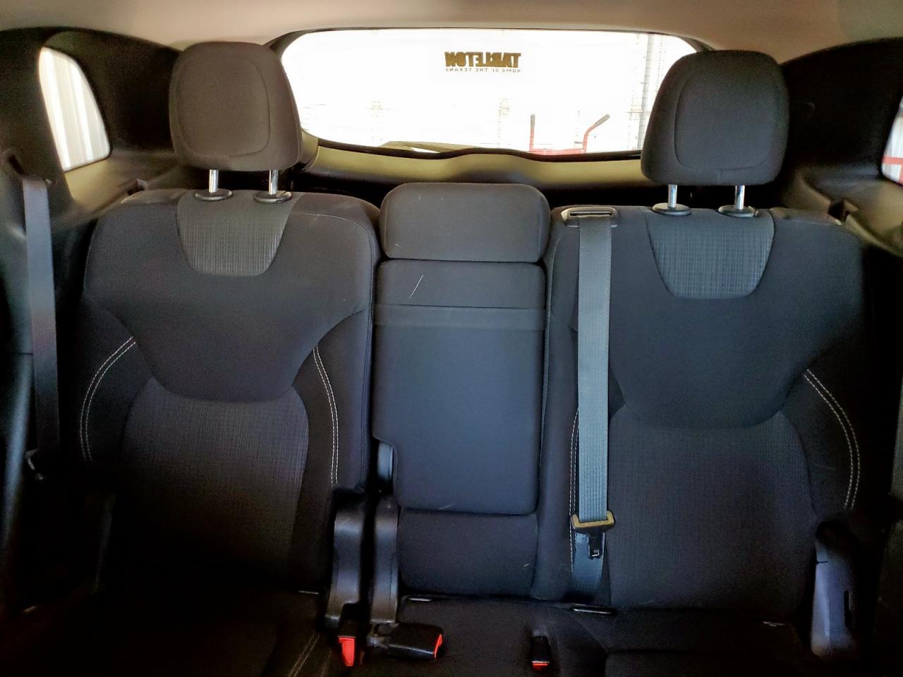 2015 Jeep Cherokee Latitude VIN: 1C4PJLCS4FW542301 Lot: 92736675