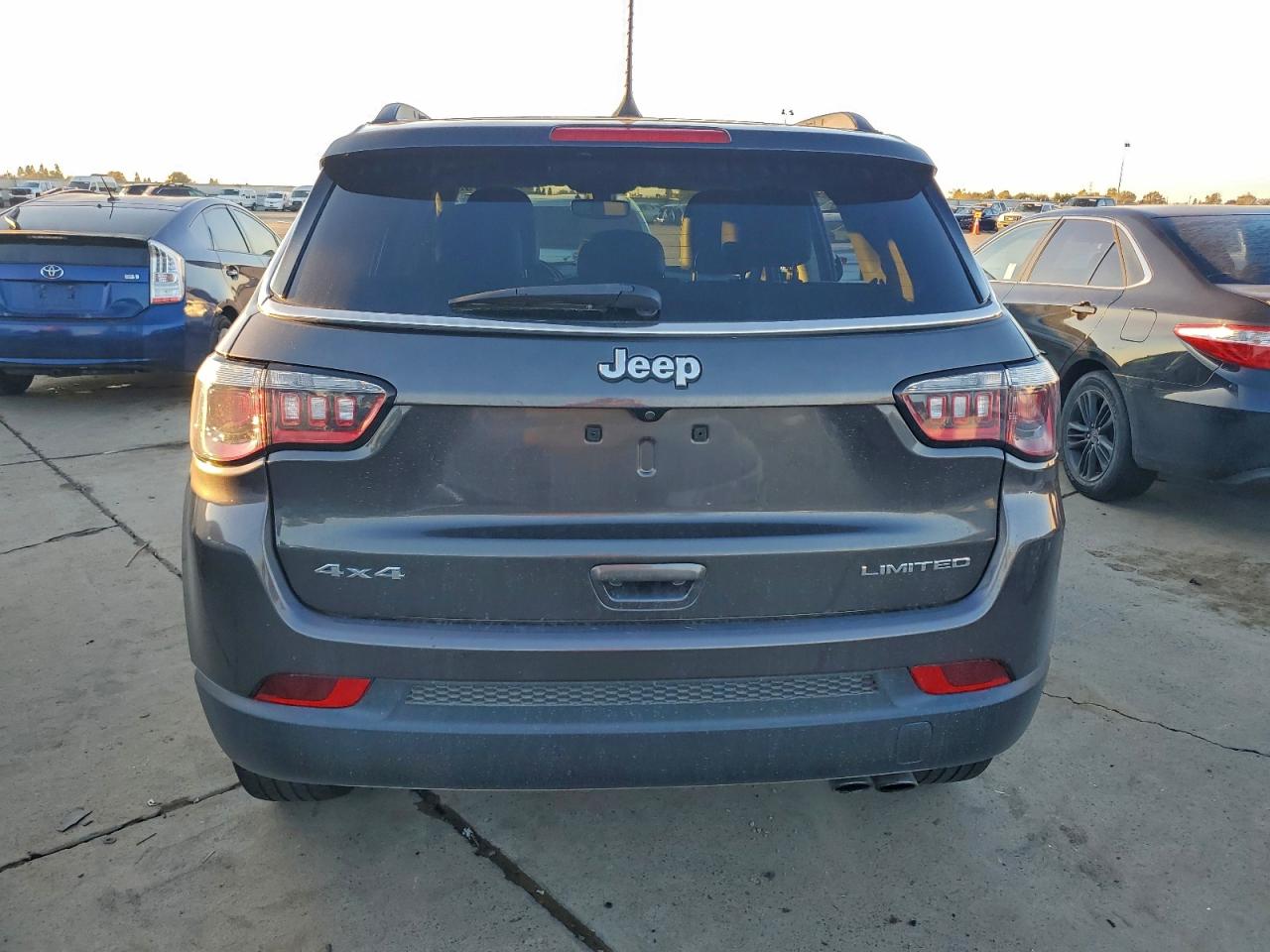 2020 Jeep Compass Limited VIN: 3C4NJDCB2LT137326 Lot: 94136675