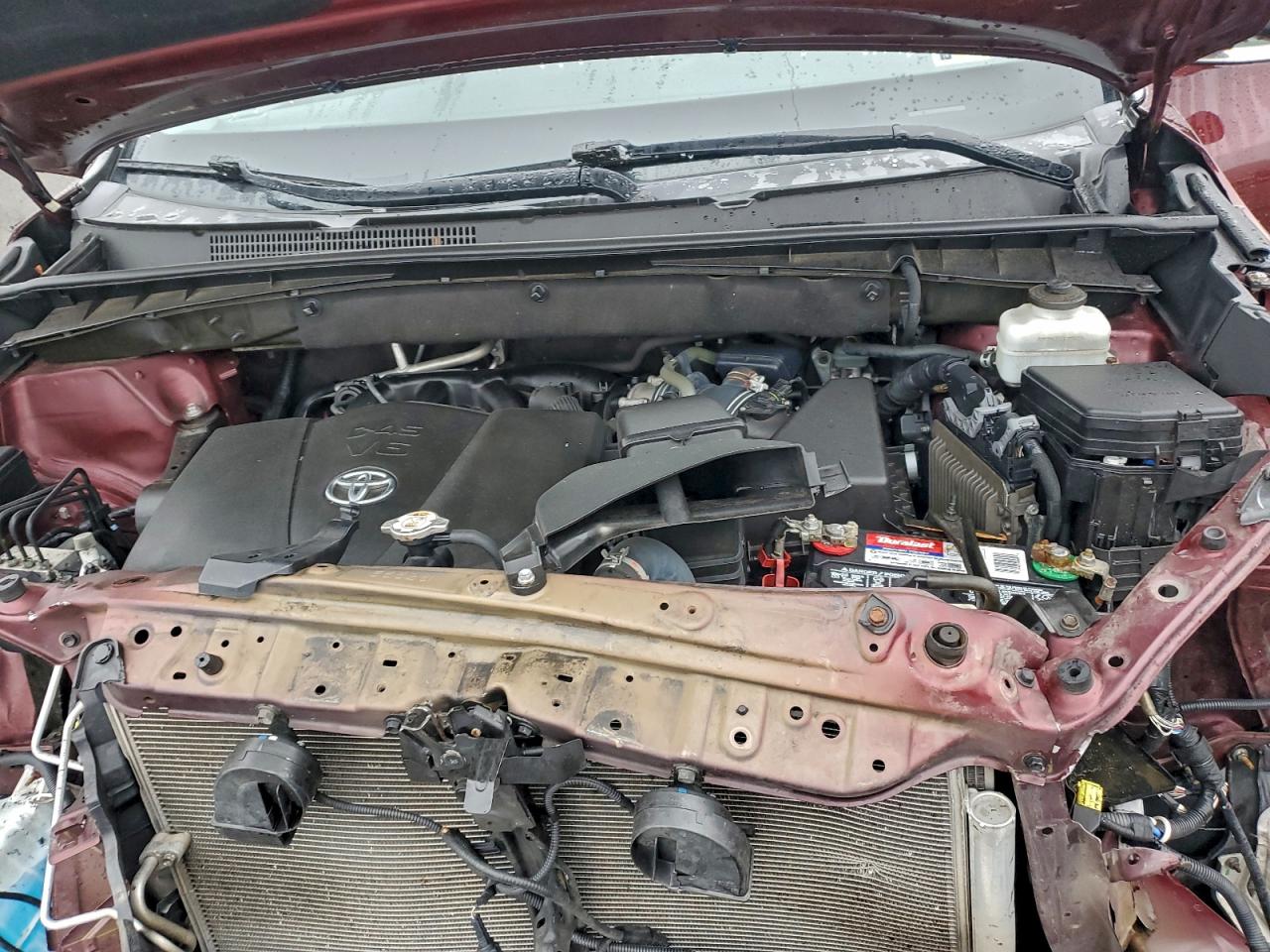 2019 Toyota Highlander Le VIN: 5TDBZRFHXKS726061 Lot: 94275365