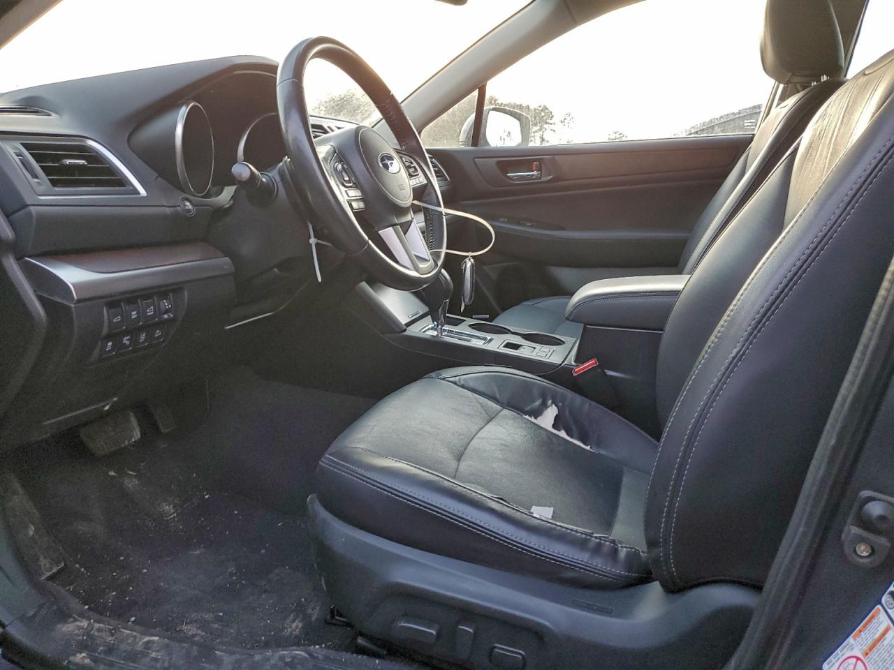 2017 Subaru Outback 3.6R Limited VIN: 4S4BSENC1H3433383 Lot: 91367945