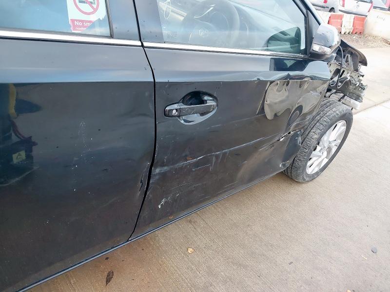 2015 TOYOTA AURIS 1.6 D-4D BUSINESS EDITION 5DR