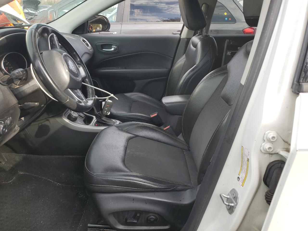 2018 Jeep Compass Latitude VIN: 3C4NJDBB7JT361190 Lot: 93509475