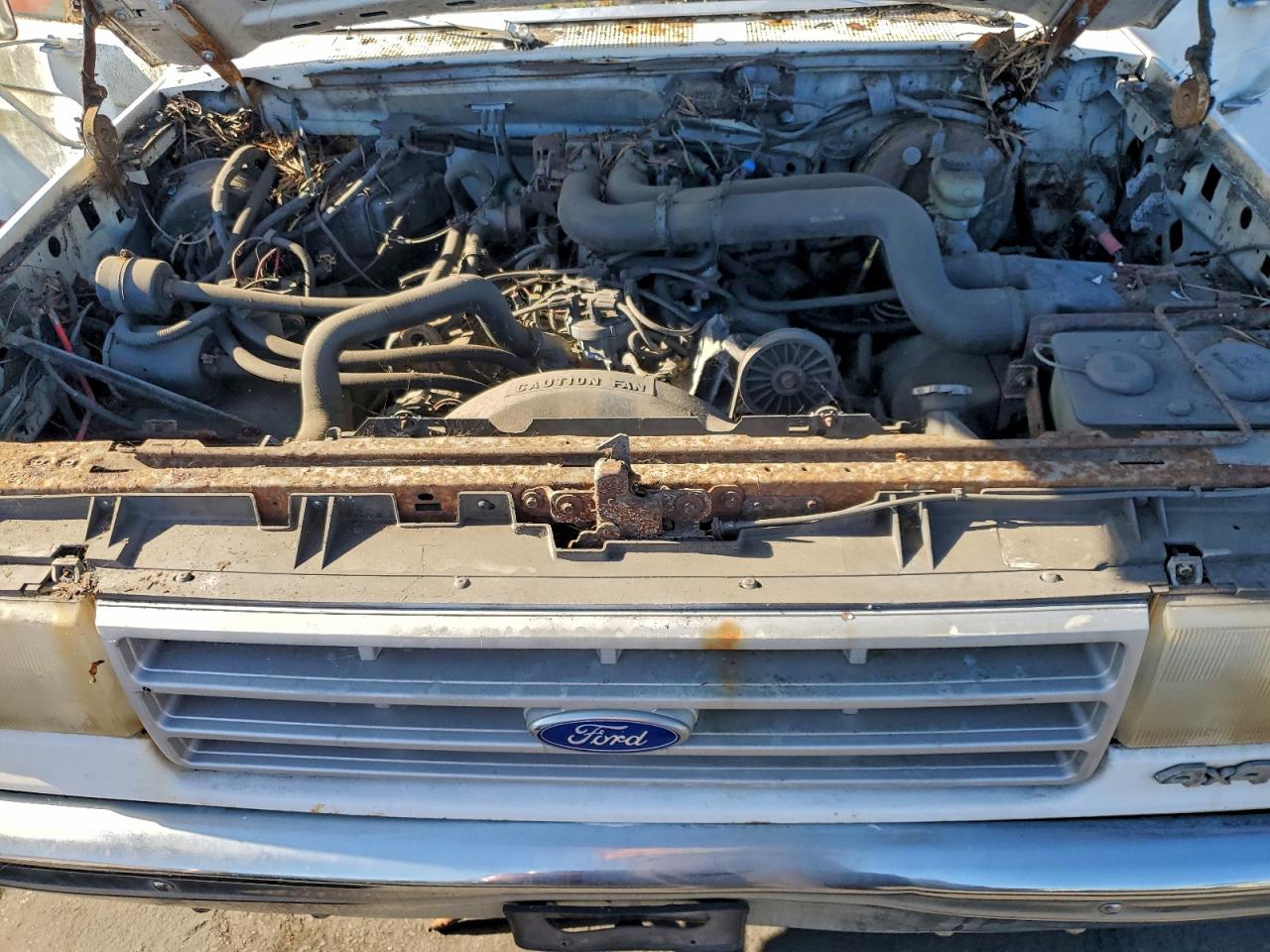 1990 Ford F250 VIN: 2FTHF26G9LCA07043 Lot: 93958225