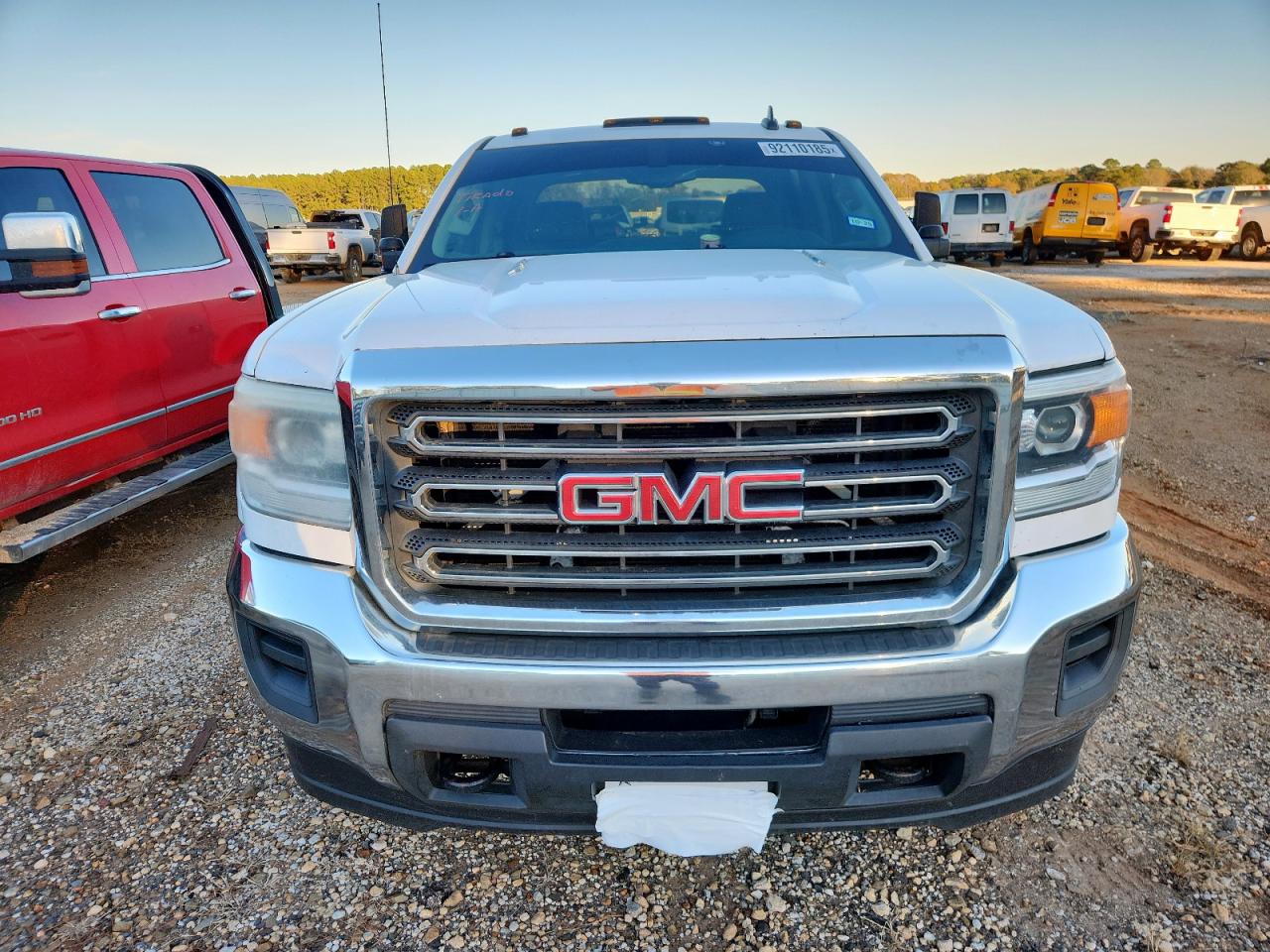 2015 GMC Sierra Utility / Service Truck VIN: 1GD421C86FF572632 Lot: 92110185