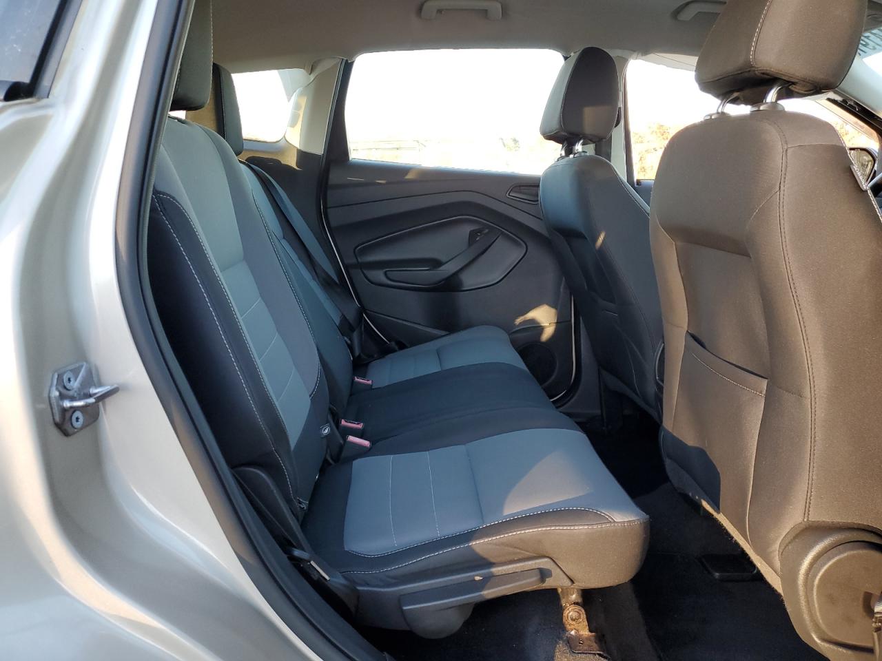 2017 Ford Escape S VIN: 1FMCU0F72HUD21107 Lot: 91441915