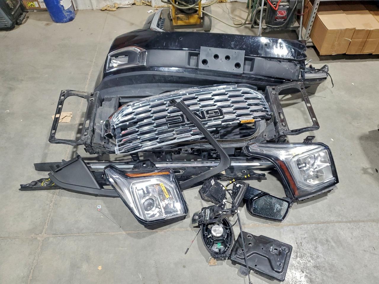 2018 GMC Yukon Denali VIN: 1GKS2CKJ2JR123178 Lot: 94741125