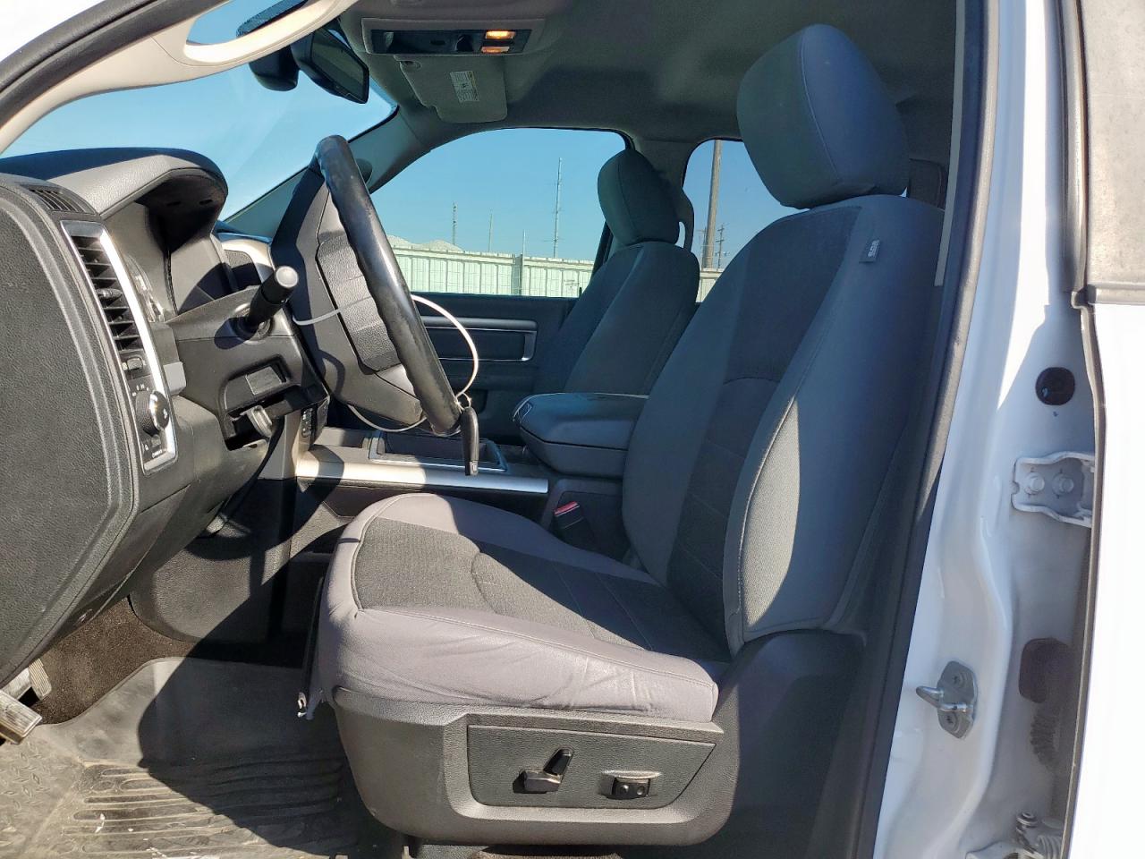 2015 Ram 1500 Slt VIN: 1C6RR7LM5FS603664 Lot: 92930245