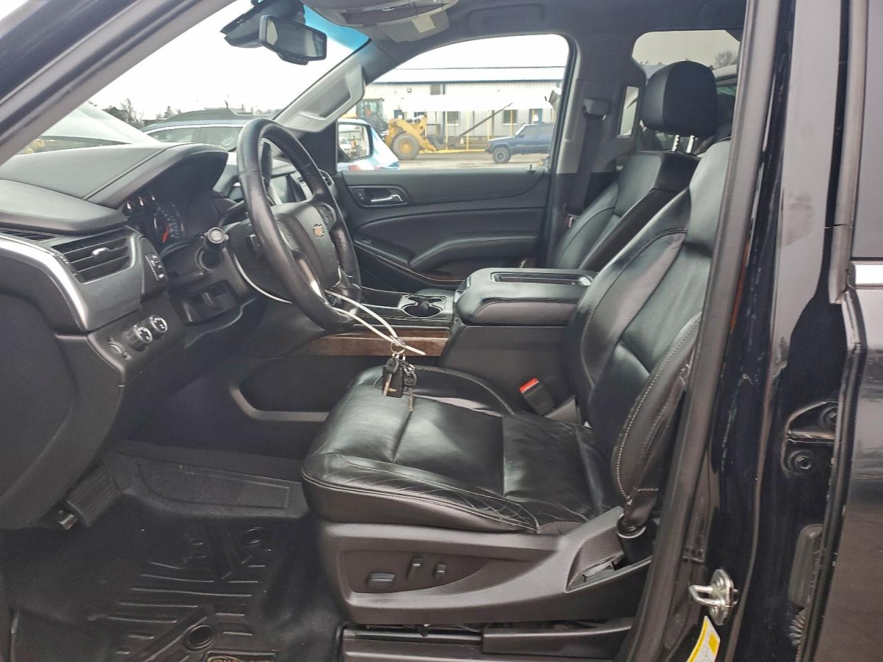 2019 Chevrolet Suburban K1500 Lt VIN: 1GNSKHKC2KR206385 Lot: 94114945