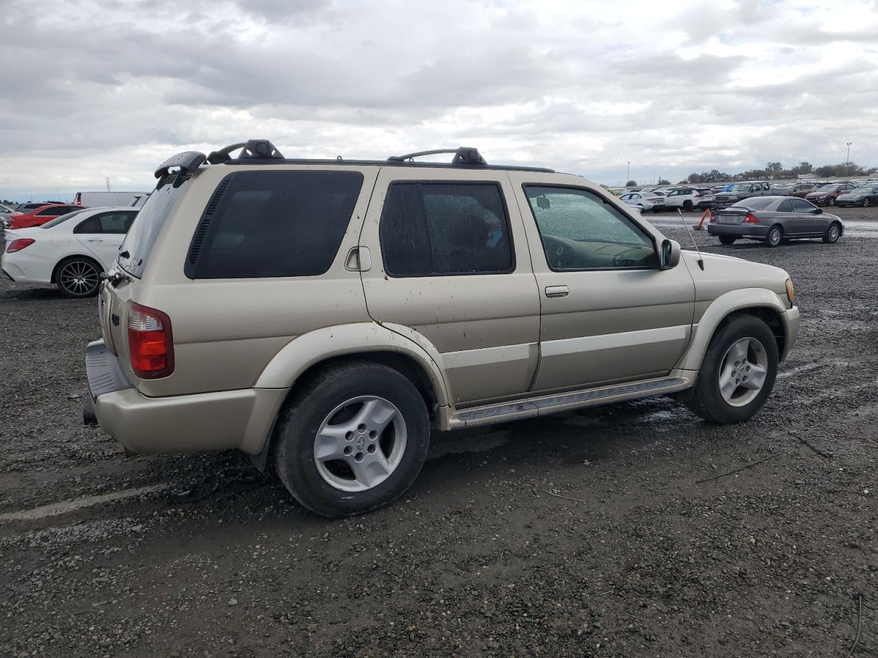 2001 Infiniti Qx4 VIN: JNRDR07Y01W106076 Lot: 82742325