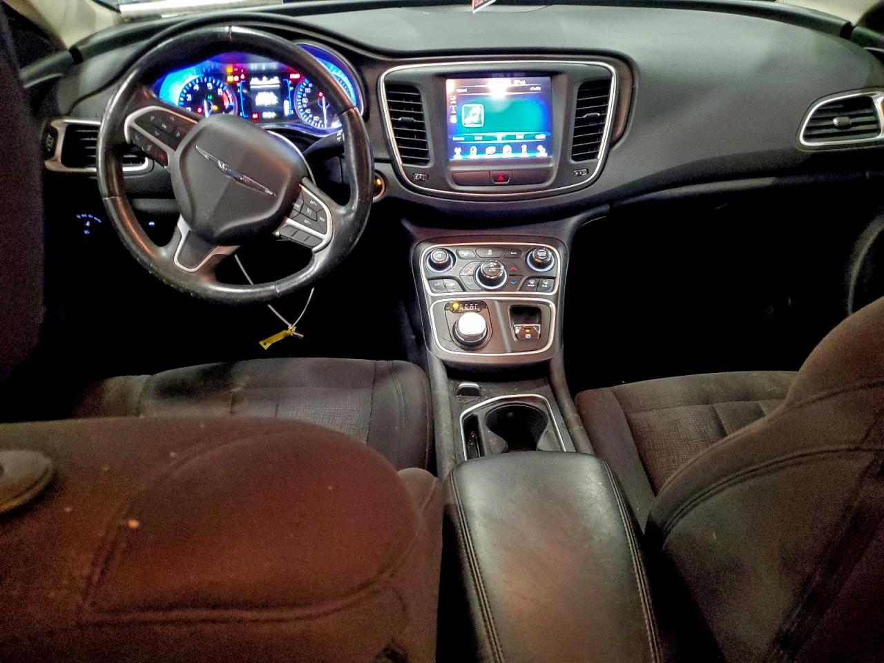 2015 Chrysler 200 Limited VIN: 1C3CCCAB1FN513151 Lot: 94392305