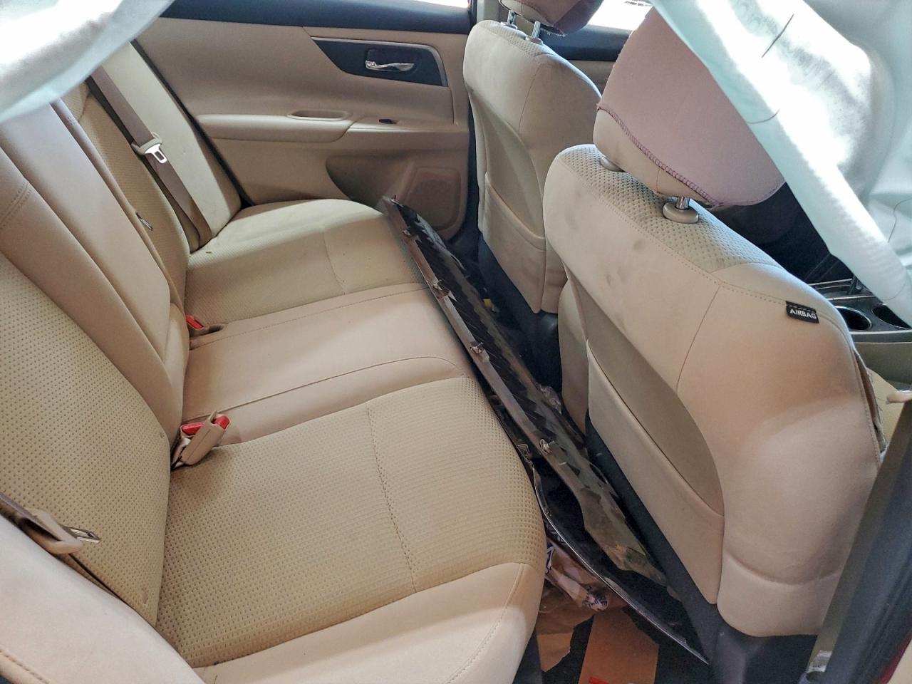 2015 Nissan Altima 2.5 VIN: 1N4AL3AP2FC584715 Lot: 93725005