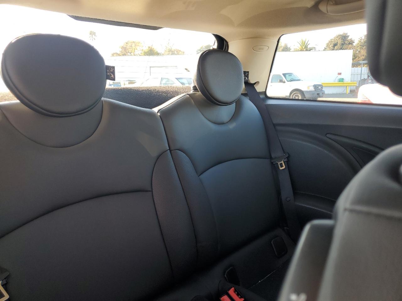 2013 Mini Cooper VIN: WMWSU3C55DT689959 Lot: 93443645