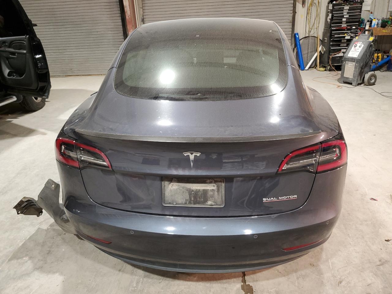 2022 Tesla Model 3 VIN: 5YJ3E1EC7NF358812 Lot: 90709345
