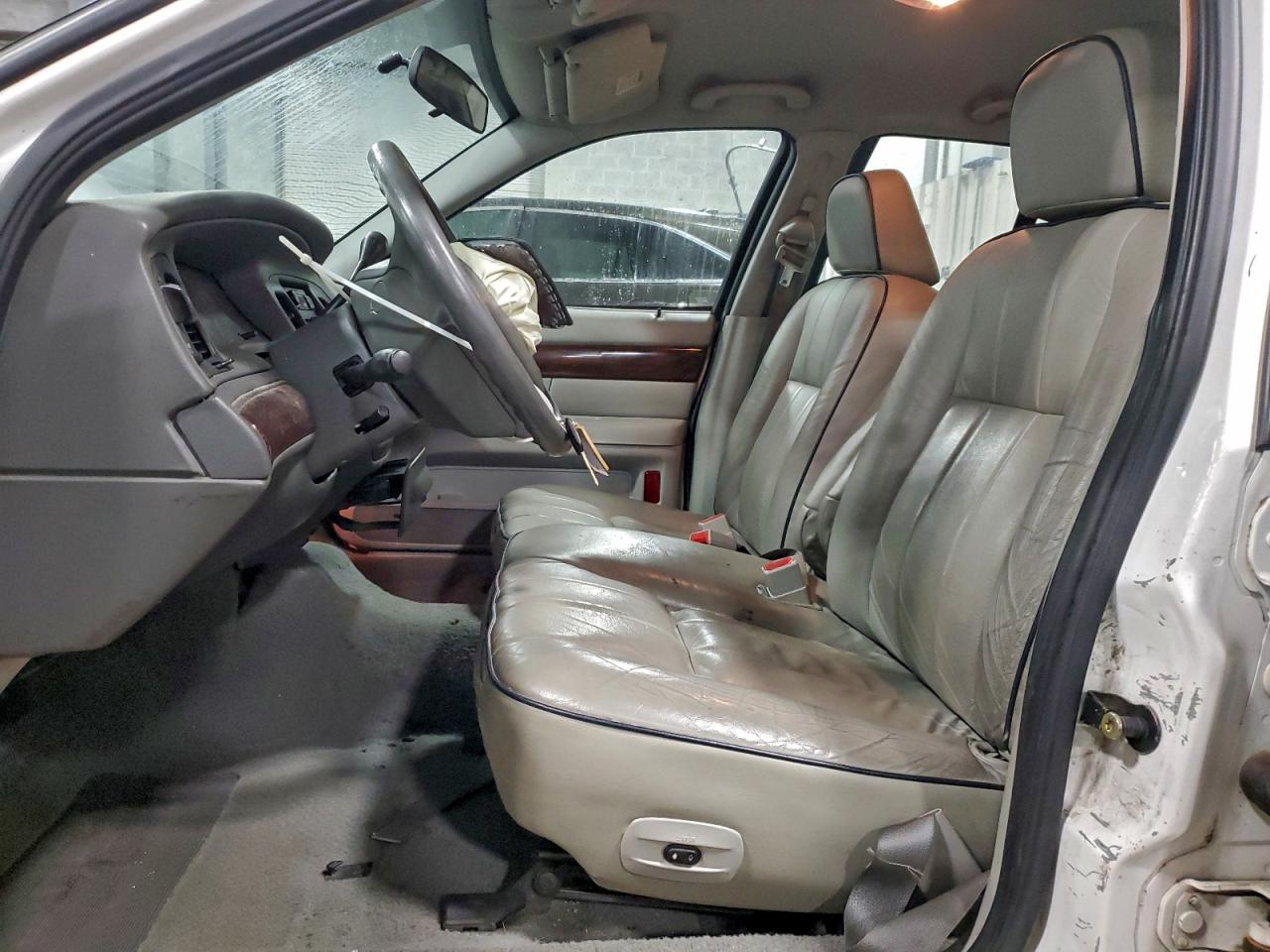 2004 Mercury Grand Marquis Gs VIN: 2MEFM74WX4X605834 Lot: 94554815