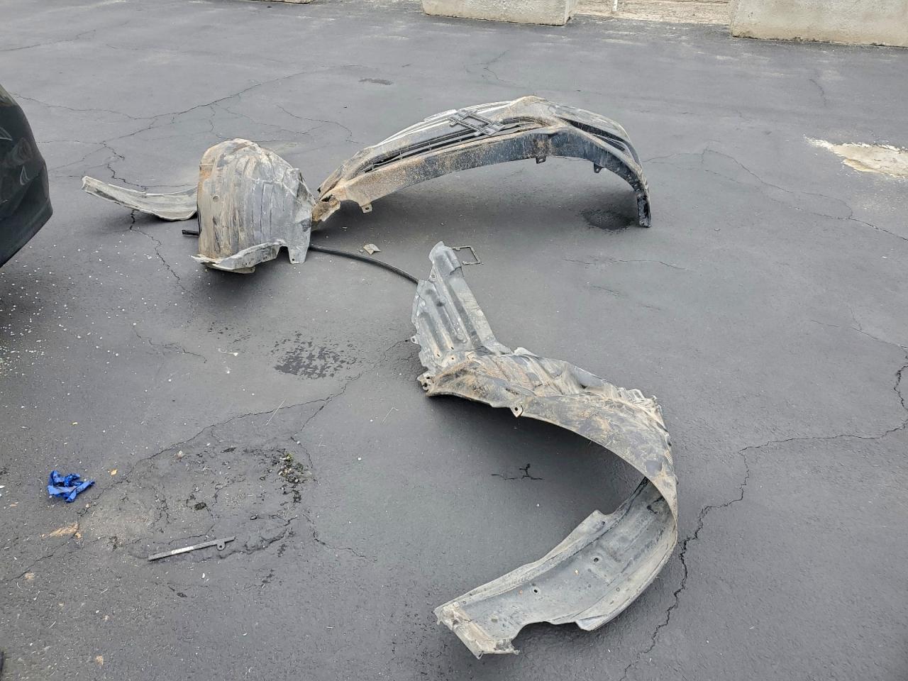 2015 Subaru Legacy 2.5I Premium VIN: 4S3BNAC65F3054305 Lot: 94495495