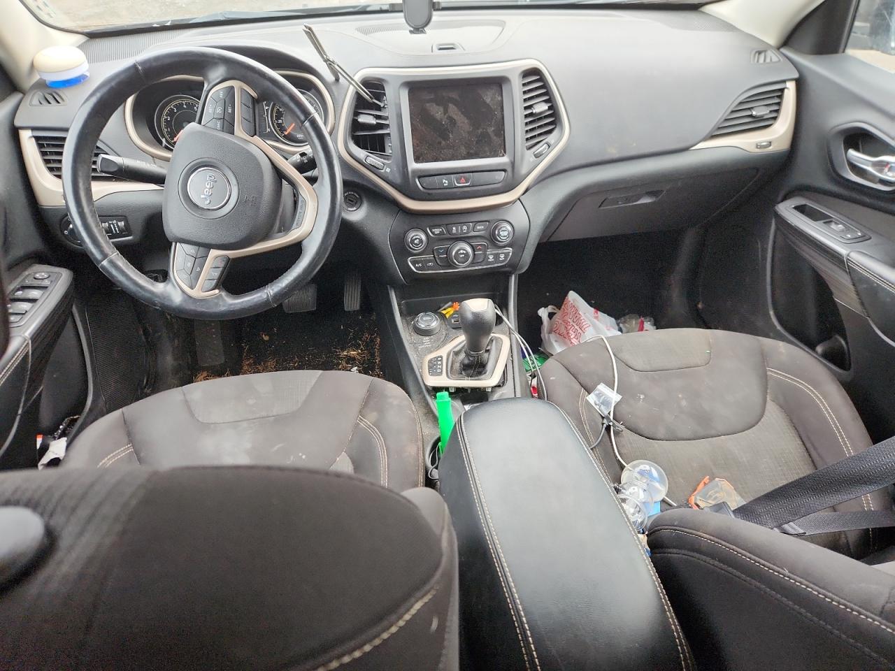 2015 Jeep Cherokee Latitude VIN: 1C4PJMCS4FW650116 Lot: 93140165