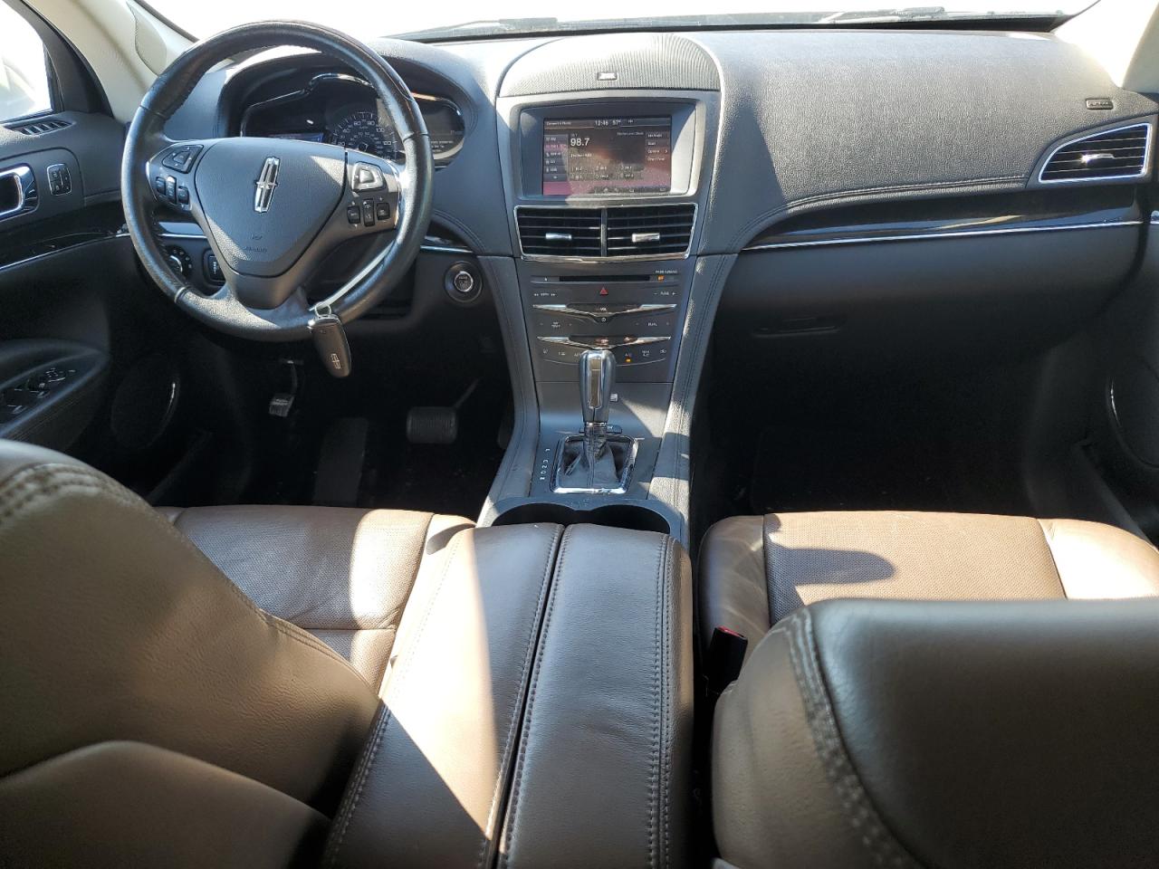 2014 Lincoln Mkt VIN: 2LMHJ5AT8EBL50441 Lot: 91821725