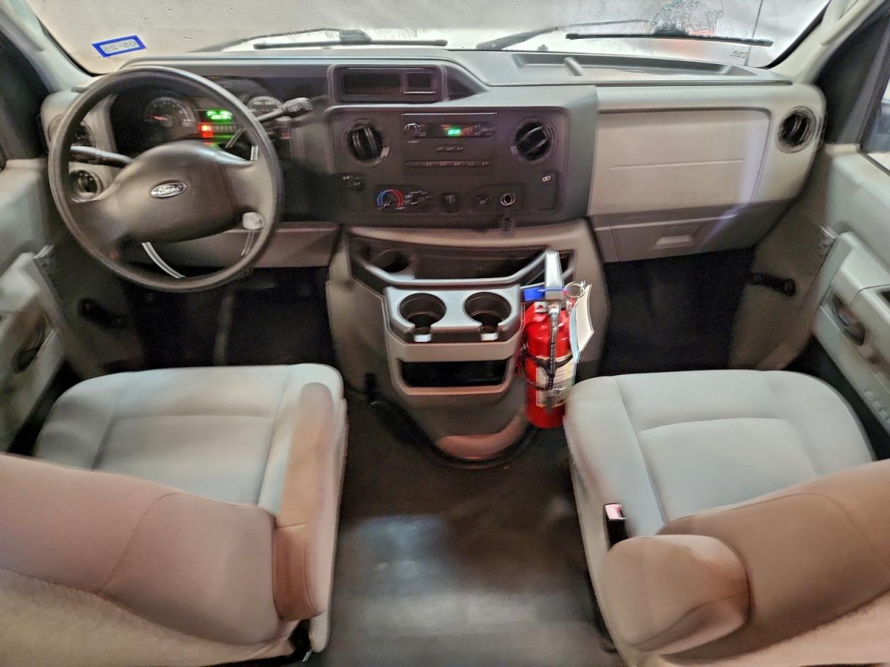 2013 Ford Econoline E350 Super Duty Wagon VIN: 1FBNE3BL4DDB05420 Lot: 92719035