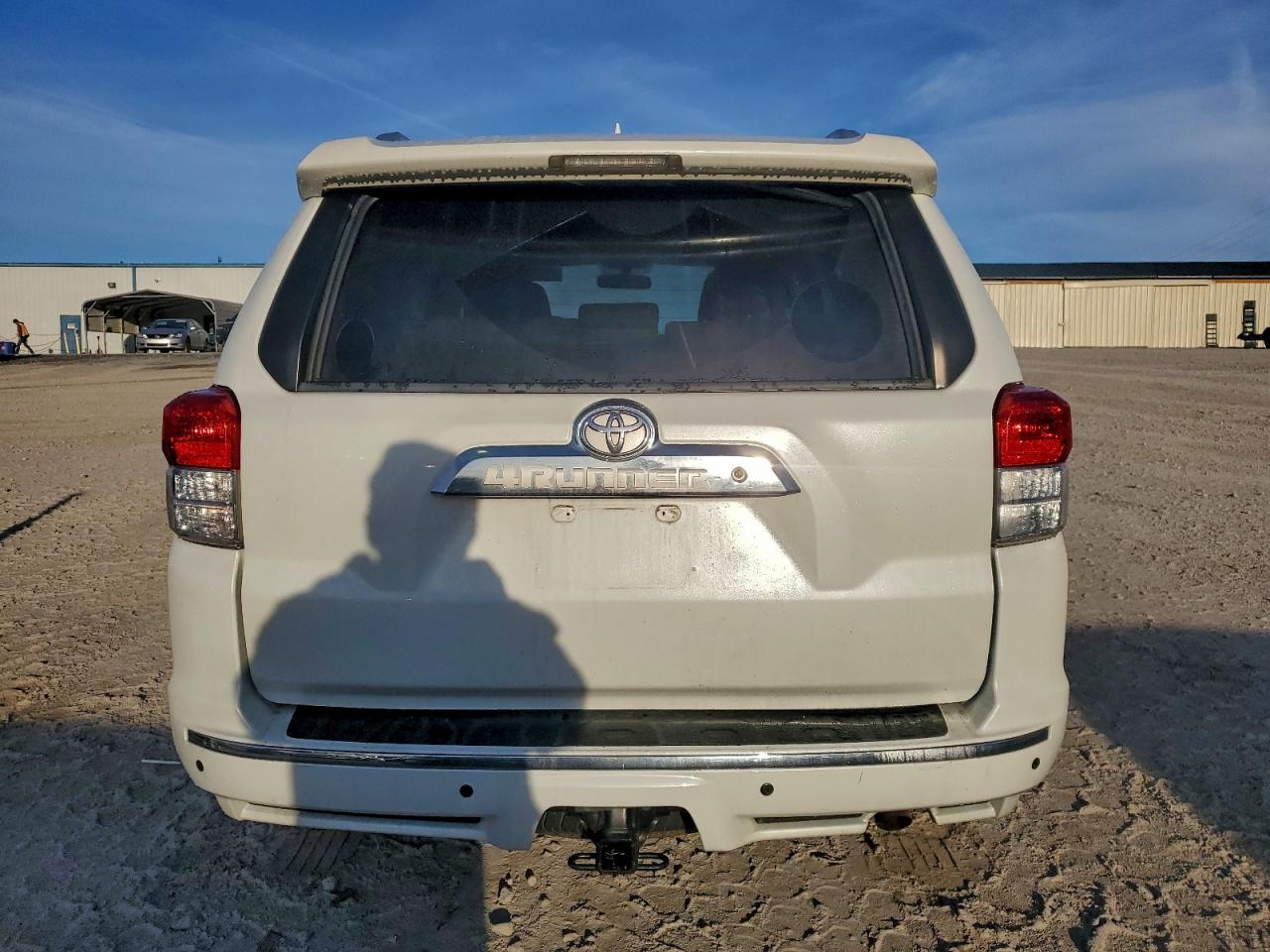 2011 Toyota 4Runner Sr5 VIN: JTEBU5JR4B5037996 Lot: 94156335