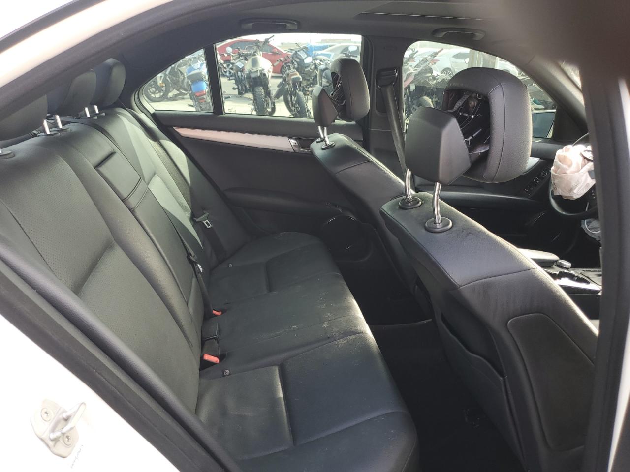 2010 Mercedes-Benz C 300 VIN: WDDGF5EB7AR128646 Lot: 92290065