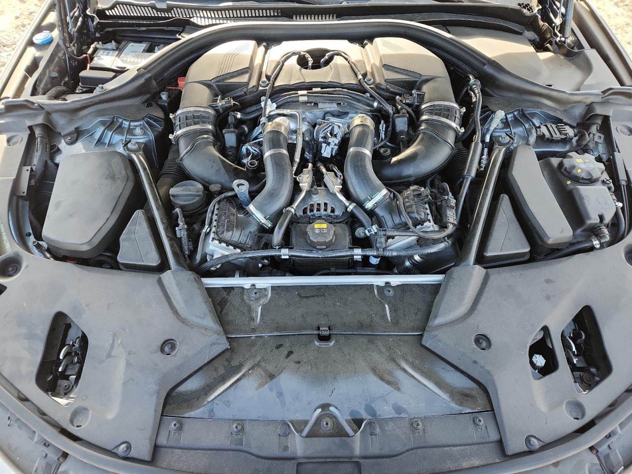 2018 BMW M550Xi VIN: WBAJB9C54JG464330 Lot: 92122105