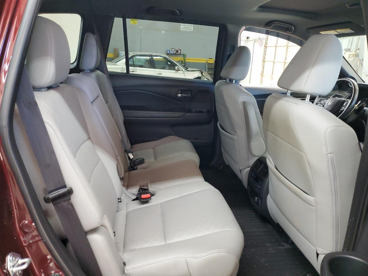 2021 Honda Passport Elite VIN: 5FNYF8H02MB020777 Lot: 91899065