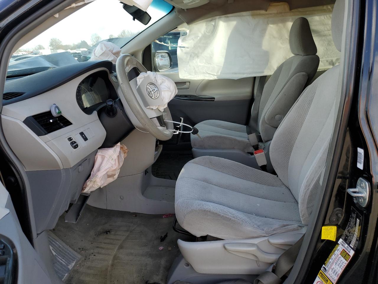 2012 Toyota Sienna Base VIN: 5TDKA3DCXCS013688 Lot: 92910785