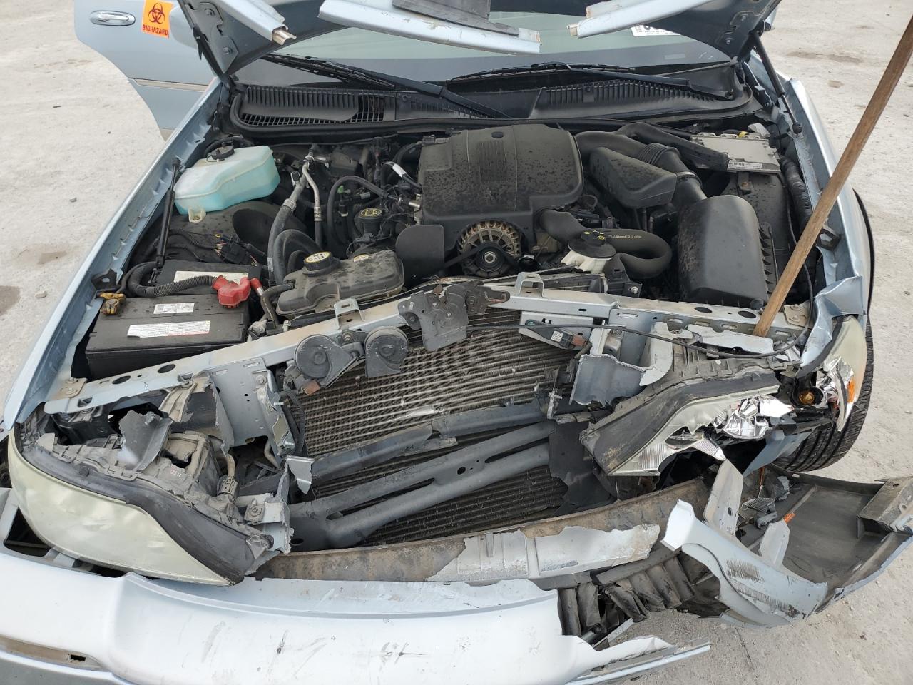 2005 Lincoln Town Car Signature Limited VIN: 1LNHM82W85Y644275 Lot: 93139035