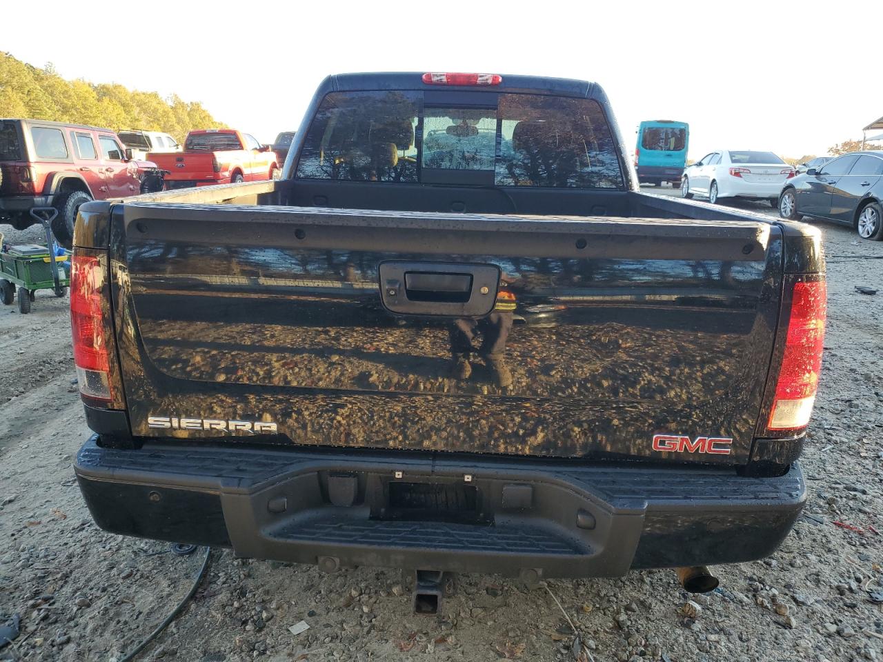 2010 GMC Sierra K1500 Denali VIN: 3GTRKXE29AG255893 Lot: 92710605