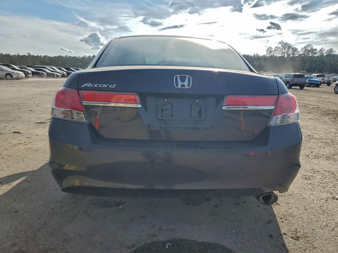 2011 Honda Accord Ex VIN: 1HGCP2F75BA069192 Lot: 94252805