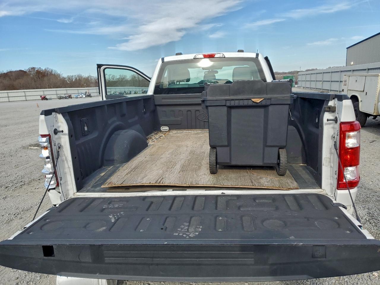 2022 Ford F150 VIN: 1FTMF1CB3NKD24462 Lot: 94159835