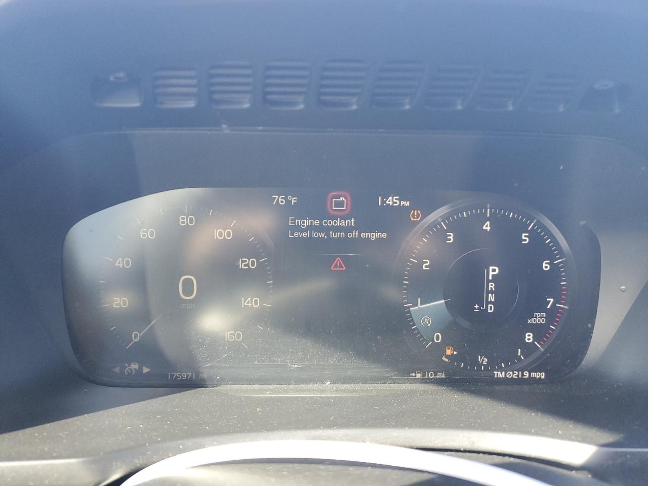 2017 Volvo Xc90 T6 VIN: YV4A22PK9H1124742 Lot: 90843665