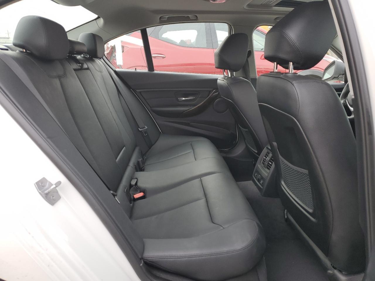 2015 BMW 328 Xi VIN: WBA3B3G53FNR85624 Lot: 92758845