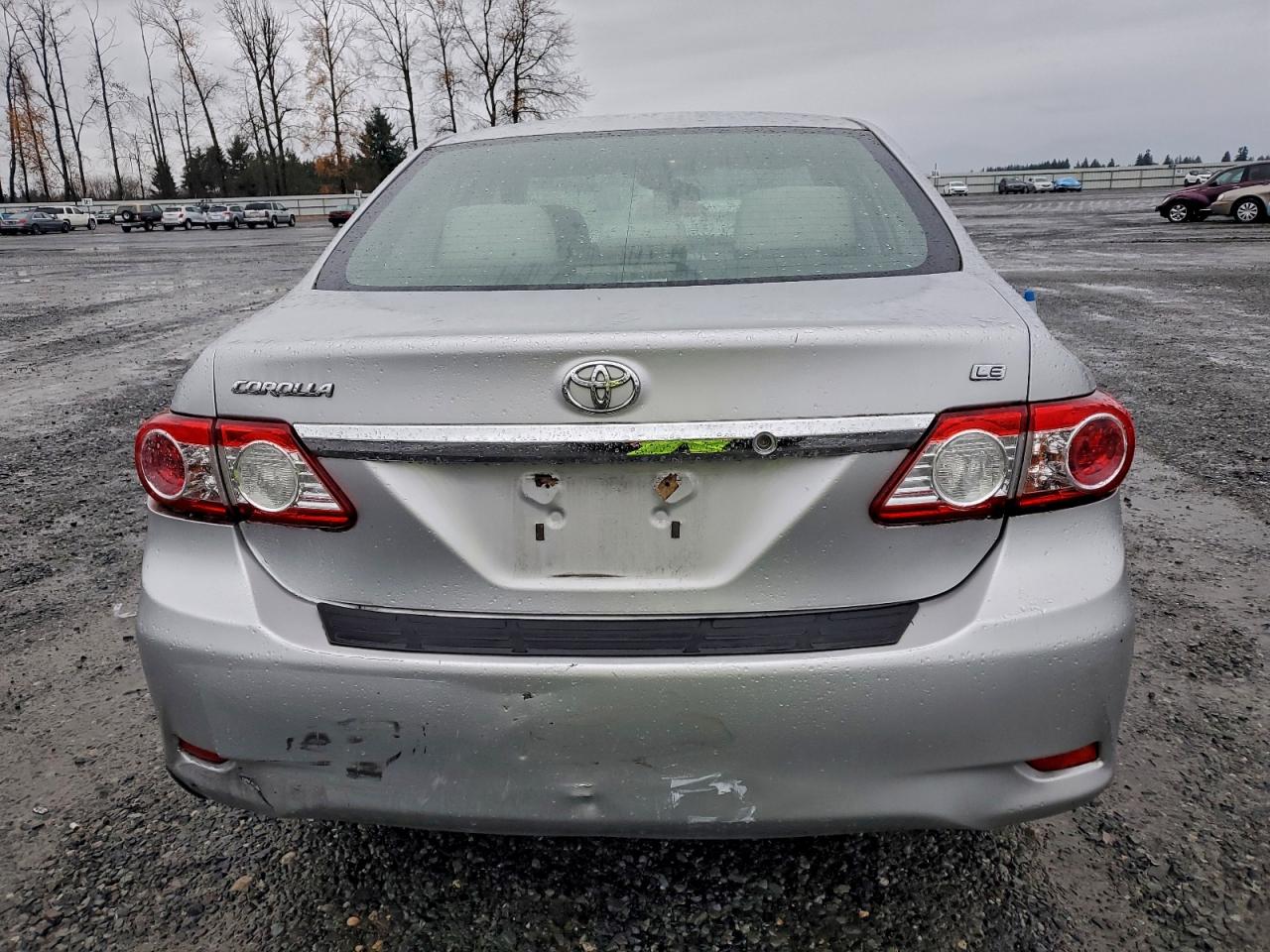 2011 Toyota Corolla Base VIN: JTDBU4EE0B9165442 Lot: 94000945