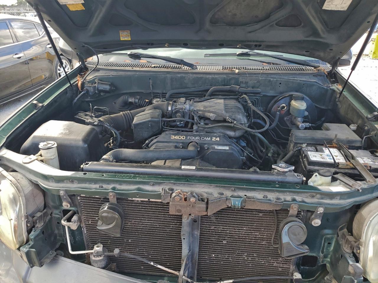 2004 Toyota Tundra VIN: 5TBJN32144S444460 Lot: 94154055